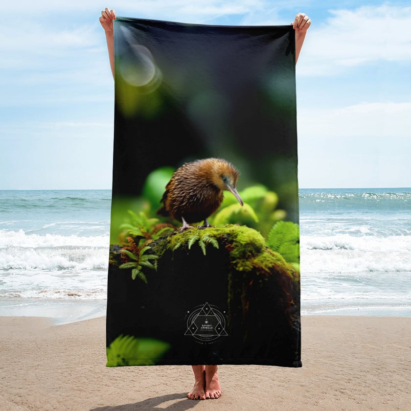 Kiwi Bird Spirit Animal Lightweight Beach Towel